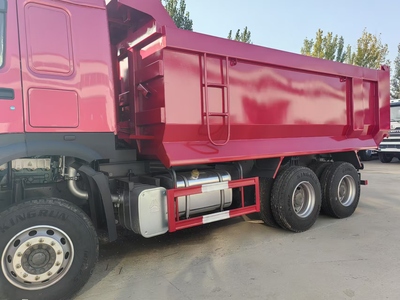 HOWO 6*4 5.8m Dump Trucks
